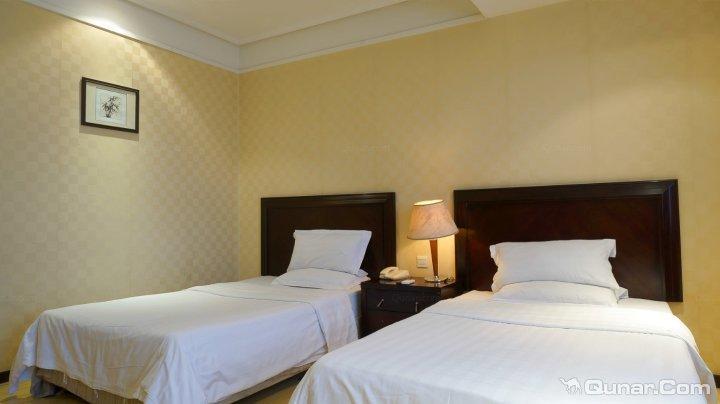 Yingfeng Hotel Дунгуань Номер фото